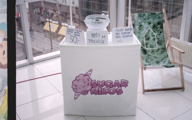 26 The Mag Con, OD Máj, Nikos